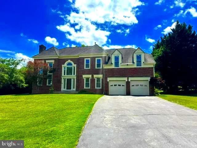 17536 APPLEWOOD LANE, Rockville, MD 20855