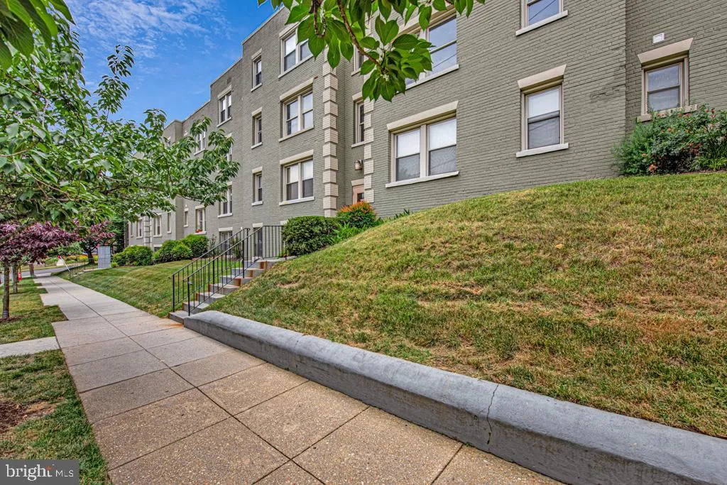 4408 1ST PLACE, Washington, DC 20011