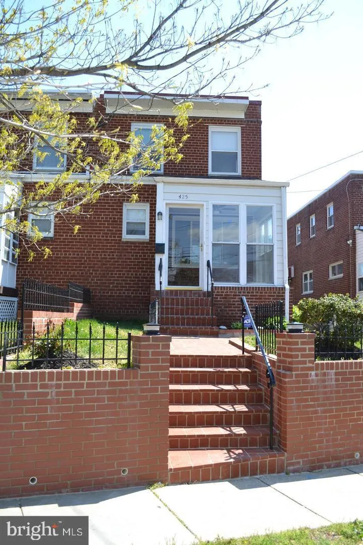 425 KENNEDY STREET, Washington, DC 20011