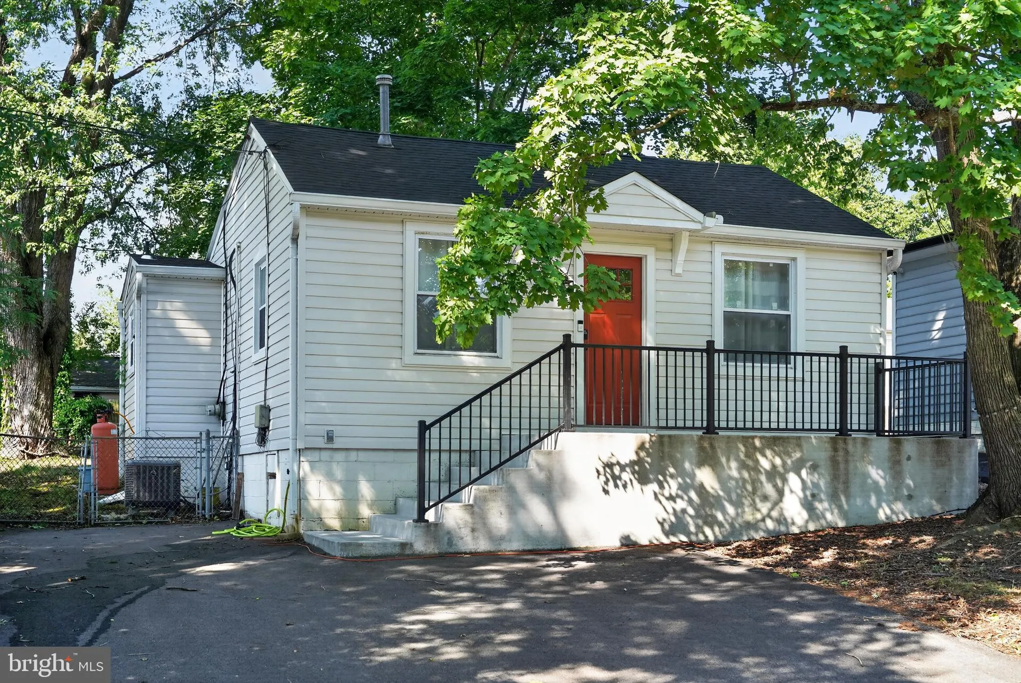 3670 5TH AVENUE, Edgewater, MD 21037