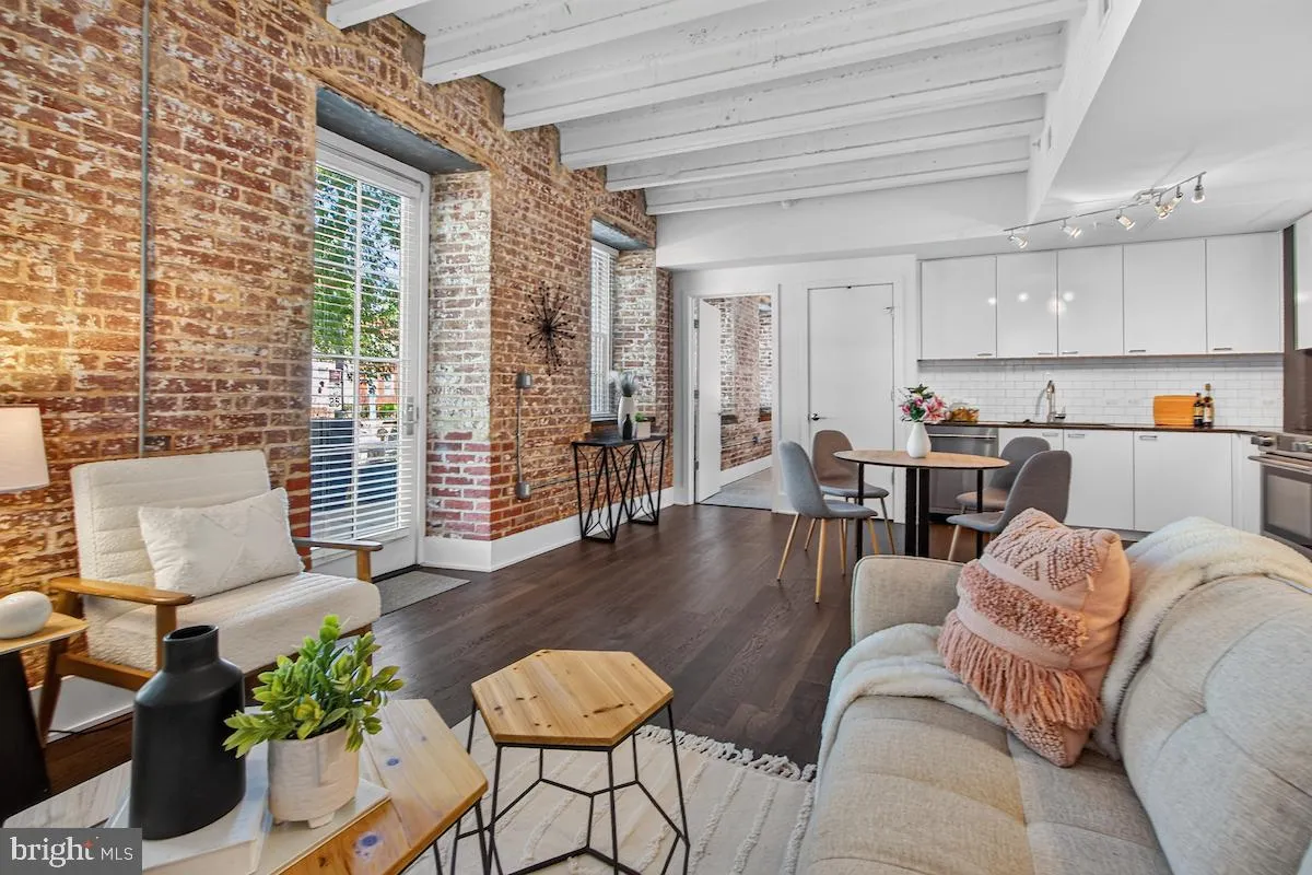 515 WASHINGTON STREET, Alexandria, VA 22314
