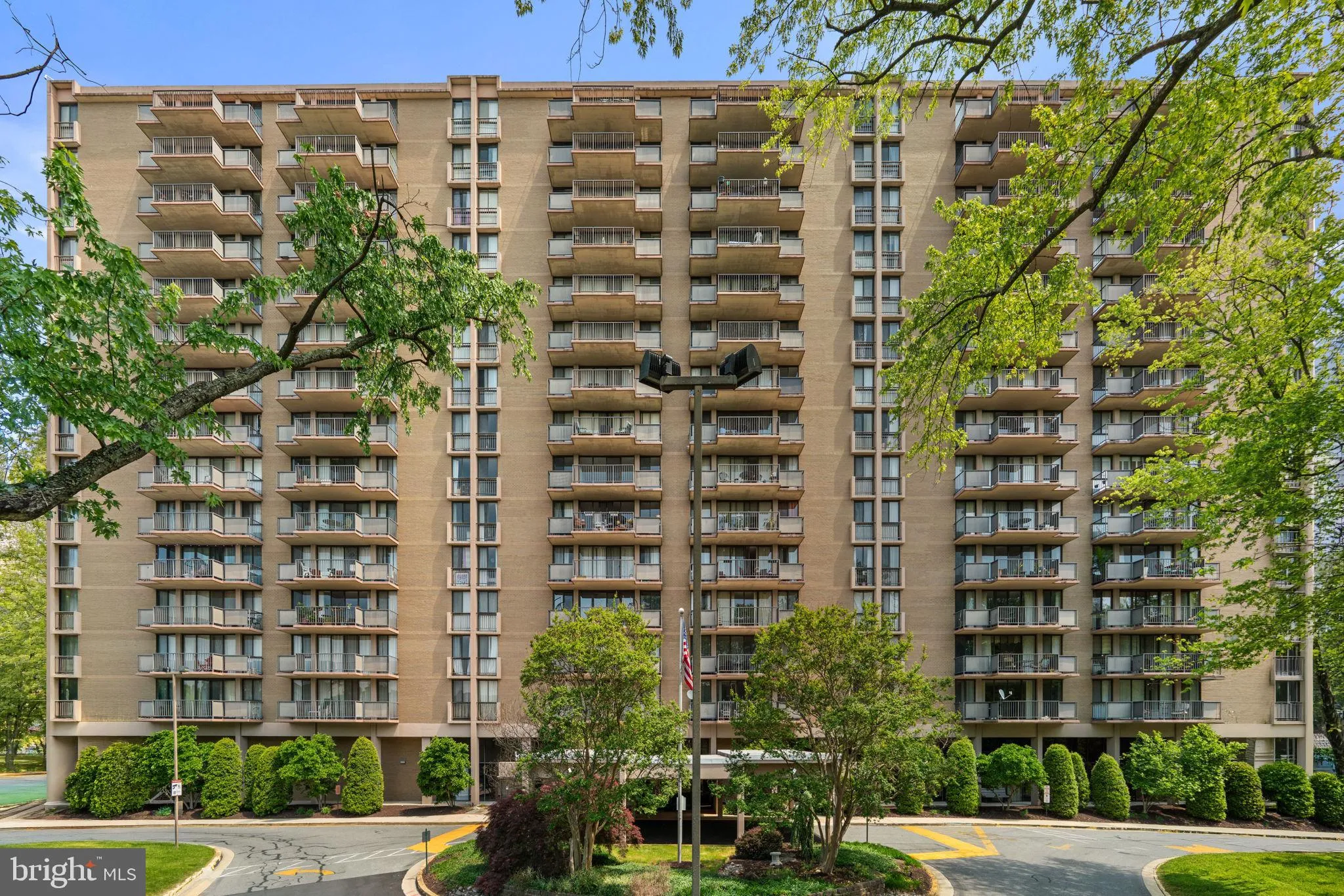 6100 WESTCHESTER PARK DRIVE, College Park, MD 20740