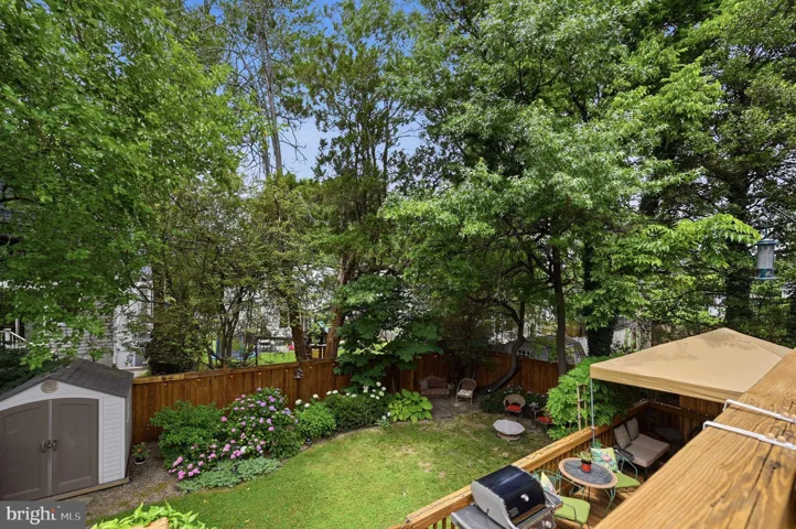 1116 N Roosevelt Street N, Arlington, VA 22205
