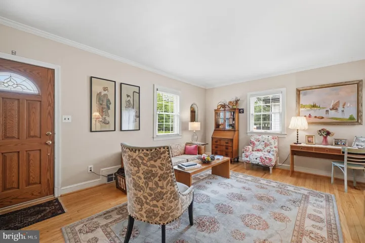 1116 N Roosevelt Street N, Arlington, VA 22205