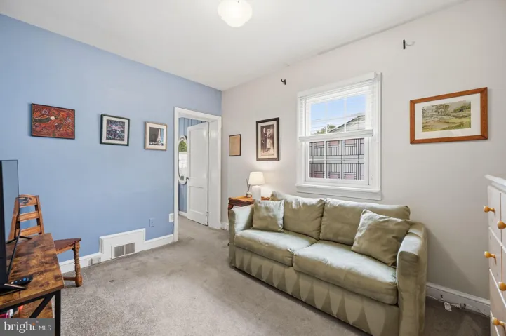 1116 N Roosevelt Street N, Arlington, VA 22205