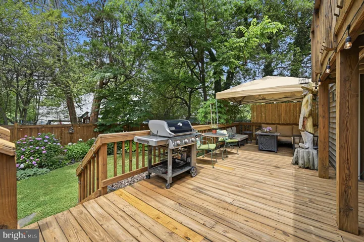 1116 N Roosevelt Street N, Arlington, VA 22205