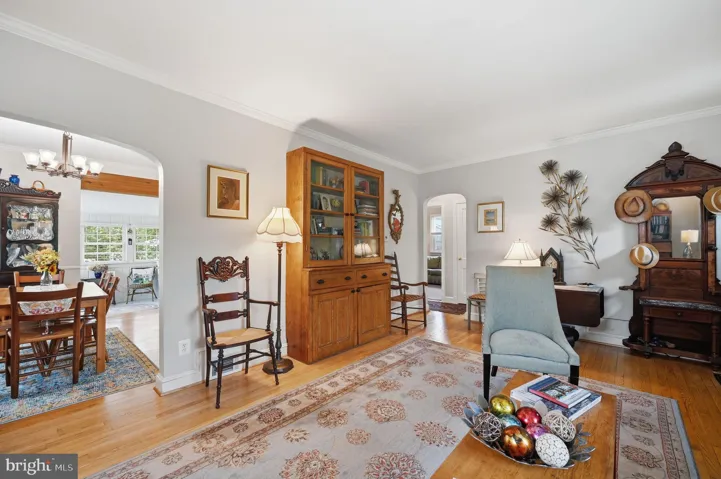 1116 N Roosevelt Street N, Arlington, VA 22205