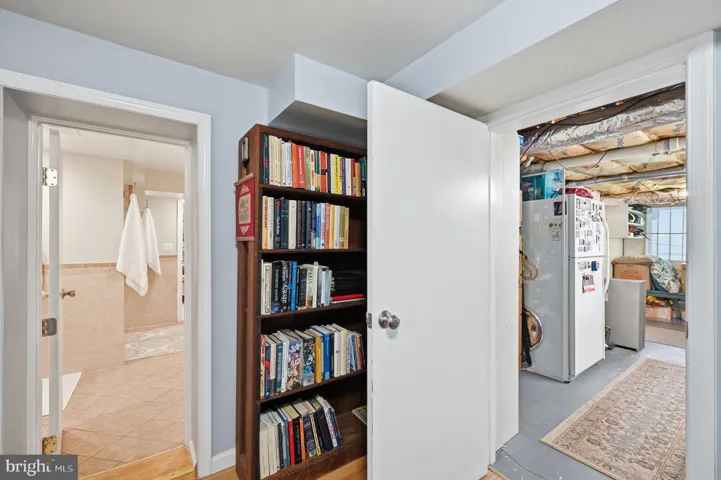 1116 N Roosevelt Street N, Arlington, VA 22205