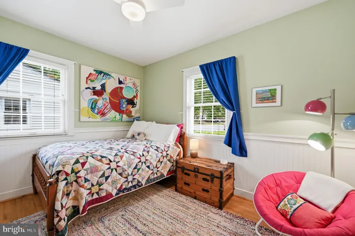 1116 N Roosevelt Street N, Arlington, VA 22205