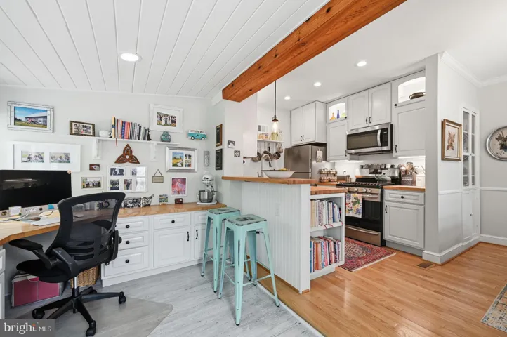 1116 N Roosevelt Street N, Arlington, VA 22205