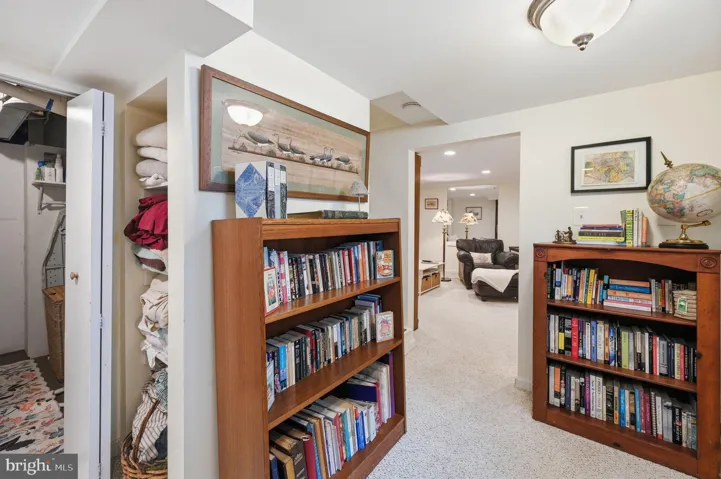 1116 N Roosevelt Street N, Arlington, VA 22205