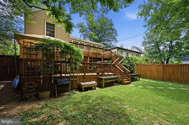1116 N Roosevelt Street N, Arlington, VA 22205
