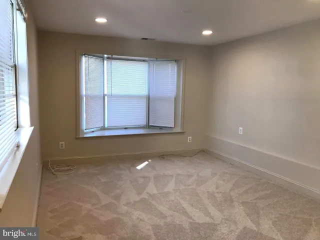 1820 Pimmit Drive, Falls Church, VA 22043