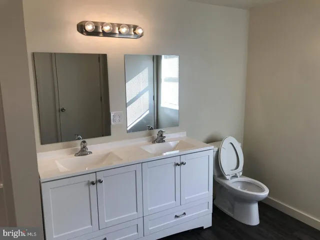 1820 Pimmit Drive, Falls Church, VA 22043