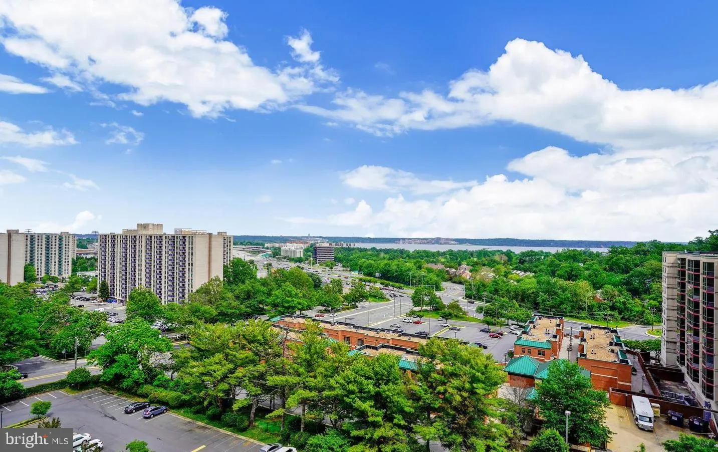 2059 HUNTINGTON AVENUE, Alexandria, VA 22303