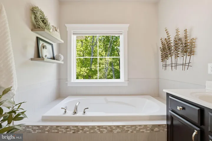17942 Woods View Drive, Dumfries, VA 22026