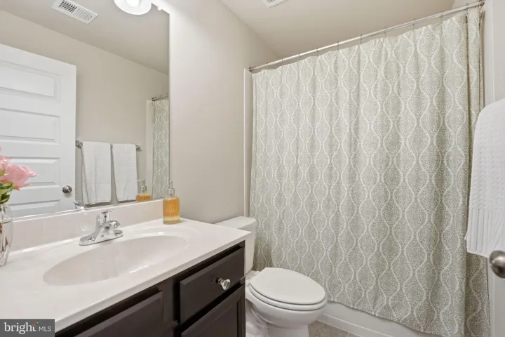 17942 Woods View Drive, Dumfries, VA 22026