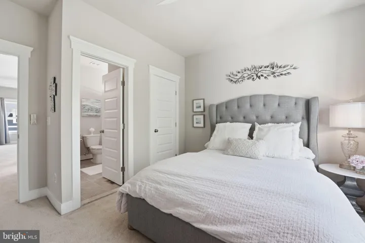 17942 Woods View Drive, Dumfries, VA 22026