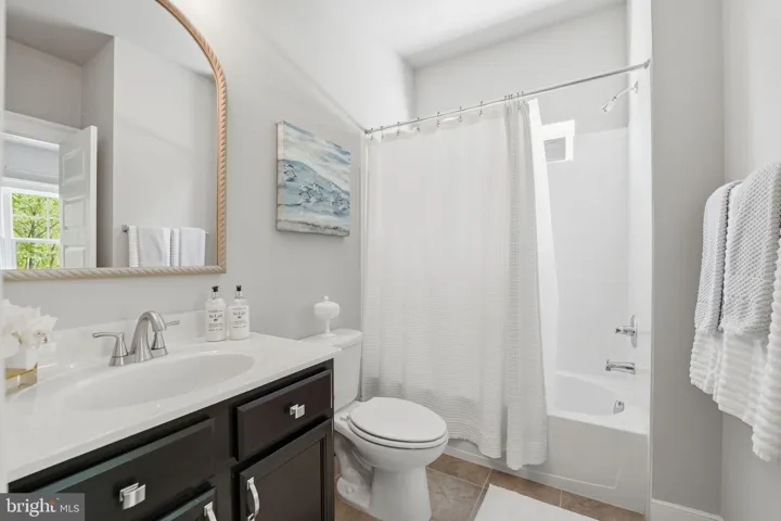 17942 Woods View Drive, Dumfries, VA 22026