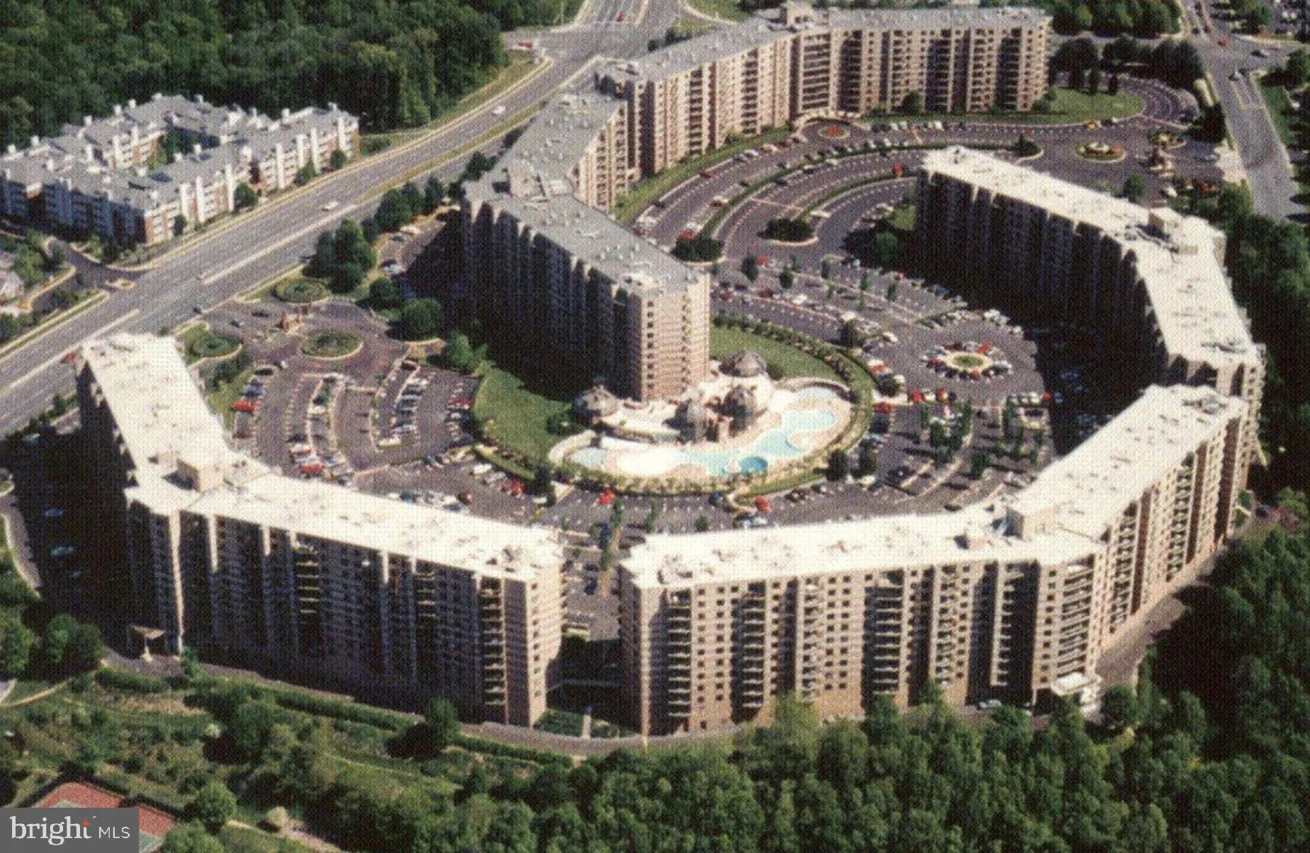 8370 GREENSBORO DRIVE, Mclean, VA 22102