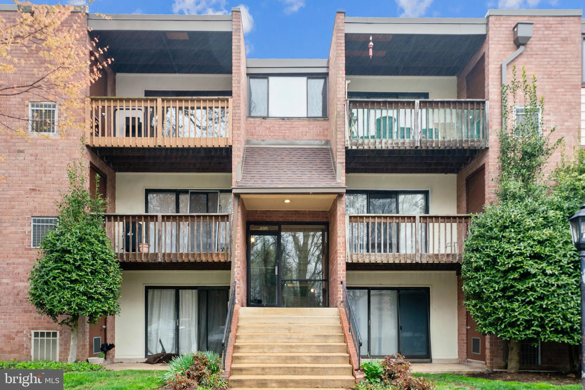 10724 WEST DRIVE, Fairfax, VA 22030
