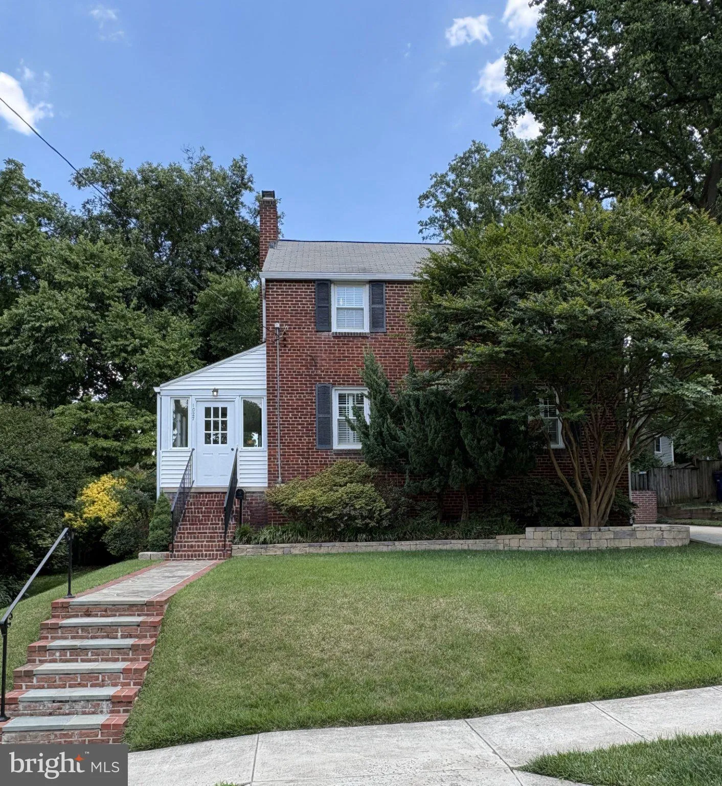 1027 MCKINLEY ROAD, Arlington, VA 22205