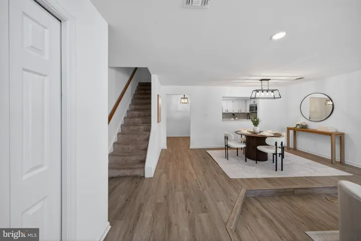 12552 Kempston Lane, Woodbridge, VA 22192