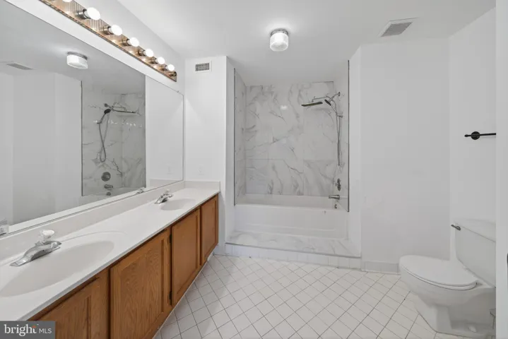 12552 Kempston Lane, Woodbridge, VA 22192