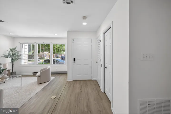 12552 Kempston Lane, Woodbridge, VA 22192