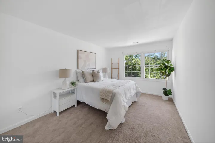 12552 Kempston Lane, Woodbridge, VA 22192