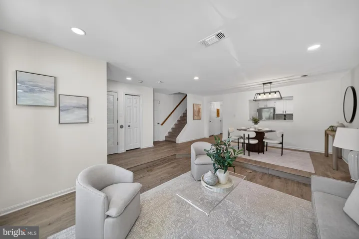 12552 Kempston Lane, Woodbridge, VA 22192