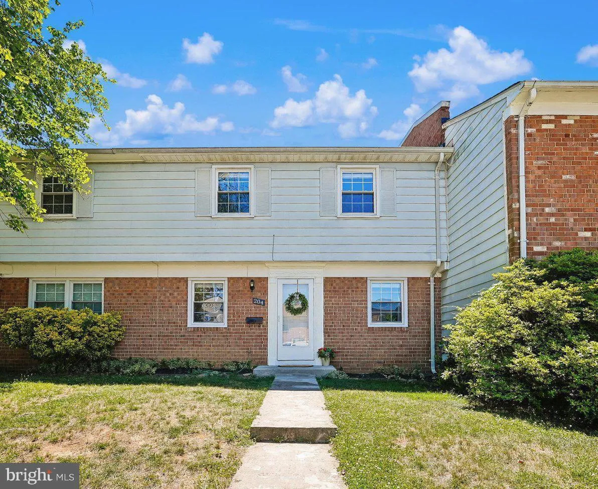 204 SHENANDOAH STREET, Leesburg, VA 20175