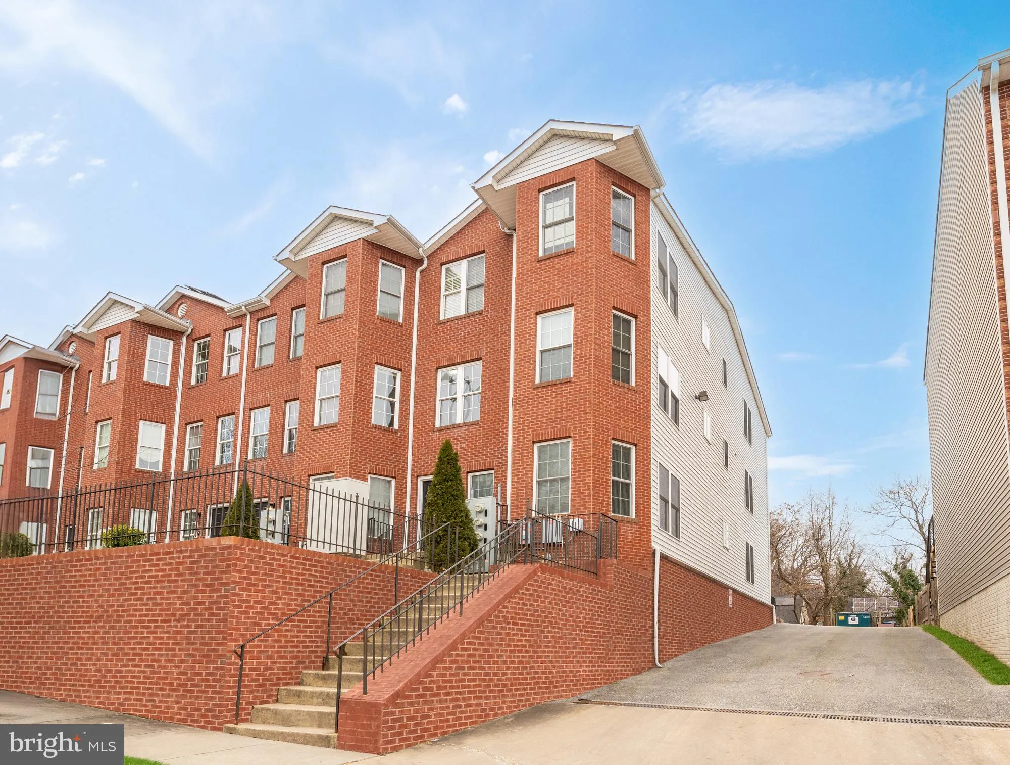 1753 W STREET, Washington, DC 20020