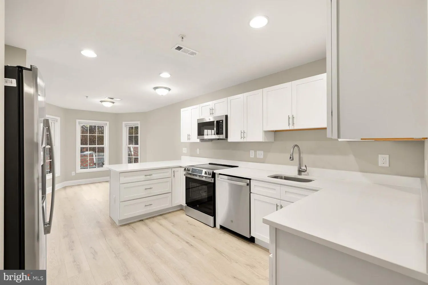 1753 W STREET, Washington, DC 20020