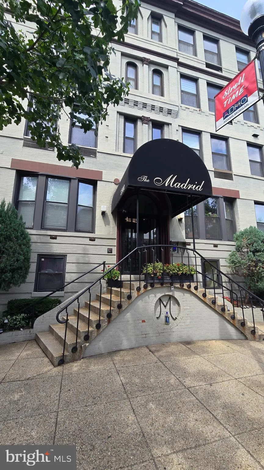 2300 18TH STREET, Washington, DC 20009