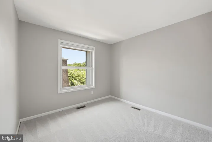 1625 Kenwood Avenue, Alexandria, VA 22302