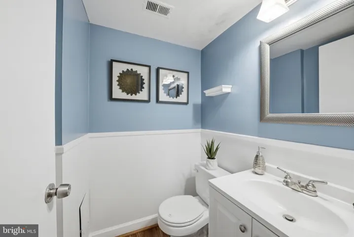 1625 Kenwood Avenue, Alexandria, VA 22302
