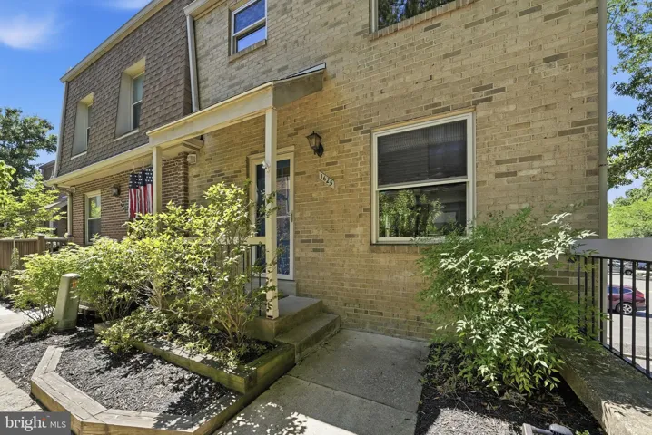 1625 Kenwood Avenue, Alexandria, VA 22302