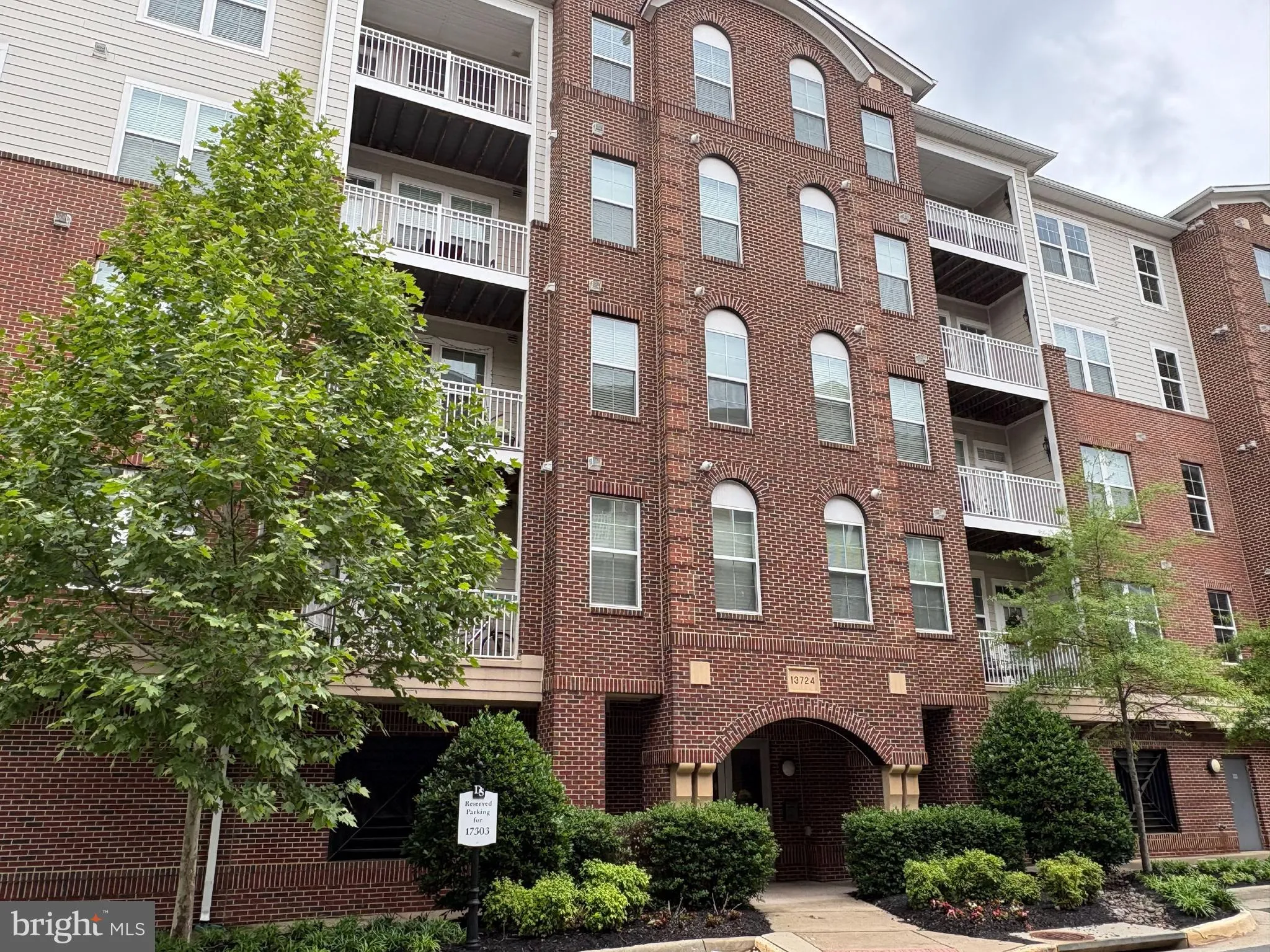 13724 NEIL ARMSTRONG AVENUE, Herndon, VA 20171