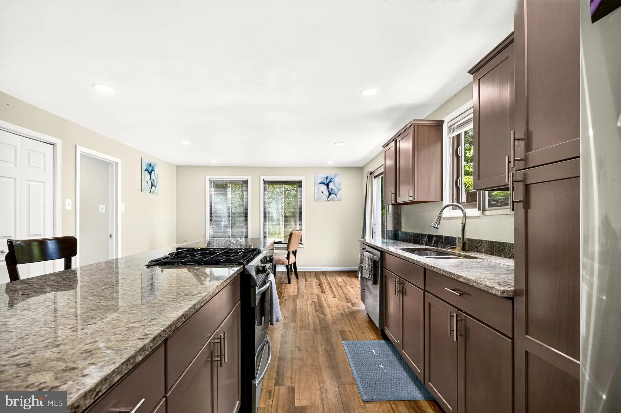 160 MAGNOLIA ROAD, Sterling, VA 20164