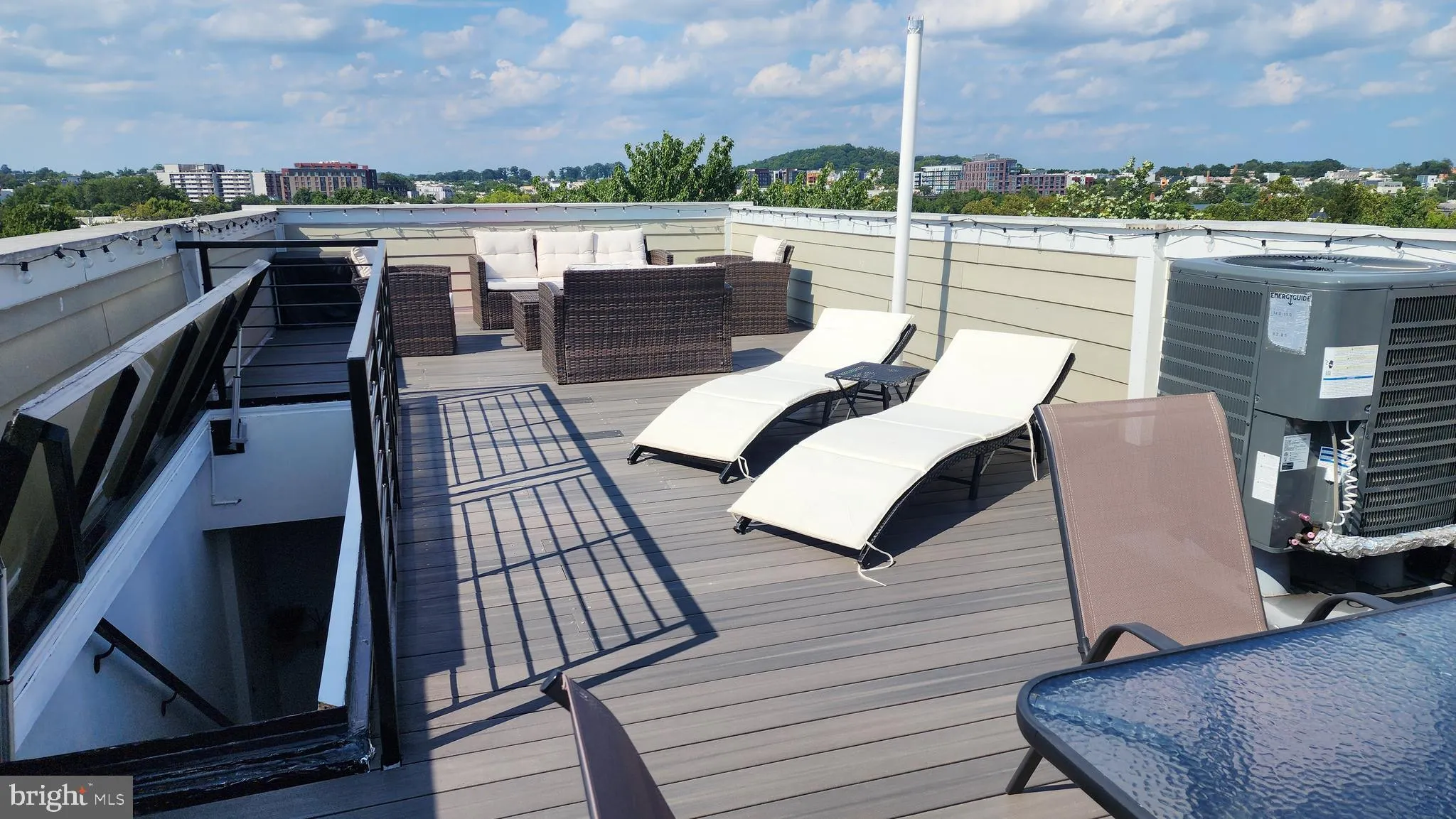 1509 D STREET, Washington, DC 20002