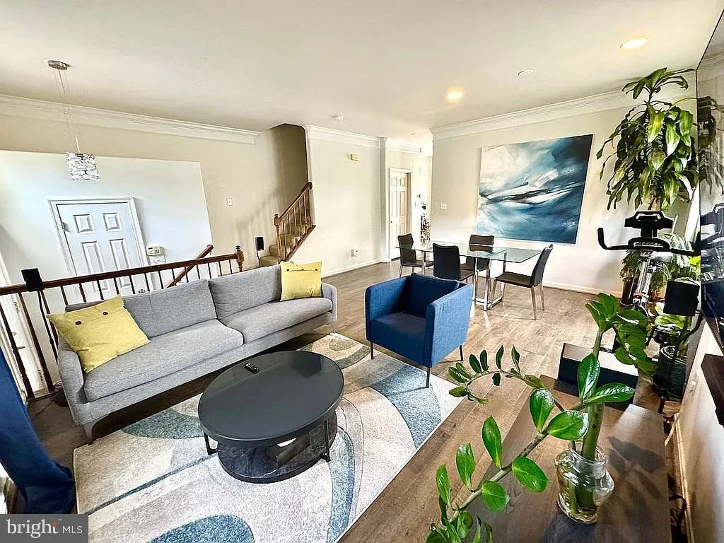 21095 MOSSY GLEN TERRACE, Ashburn, VA 20147