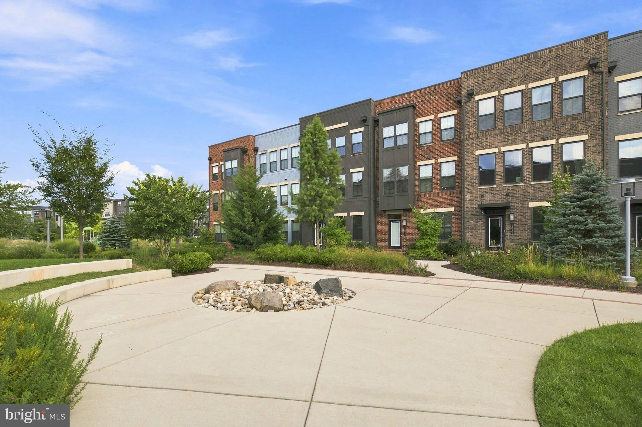 13041 HATTONTOWN SQUARE, Herndon, VA 20171