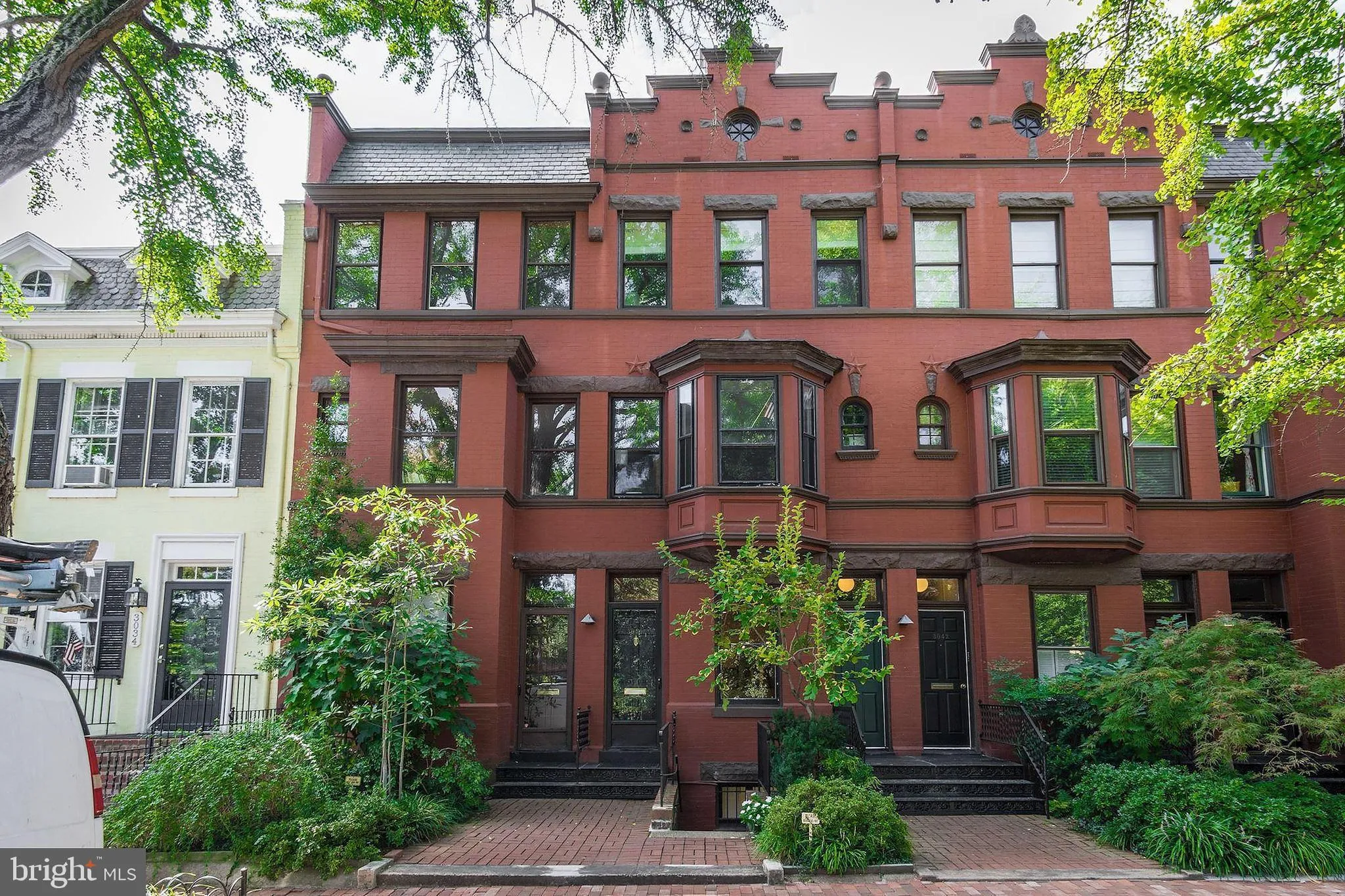 3040 R STREET, Washington, DC 20007