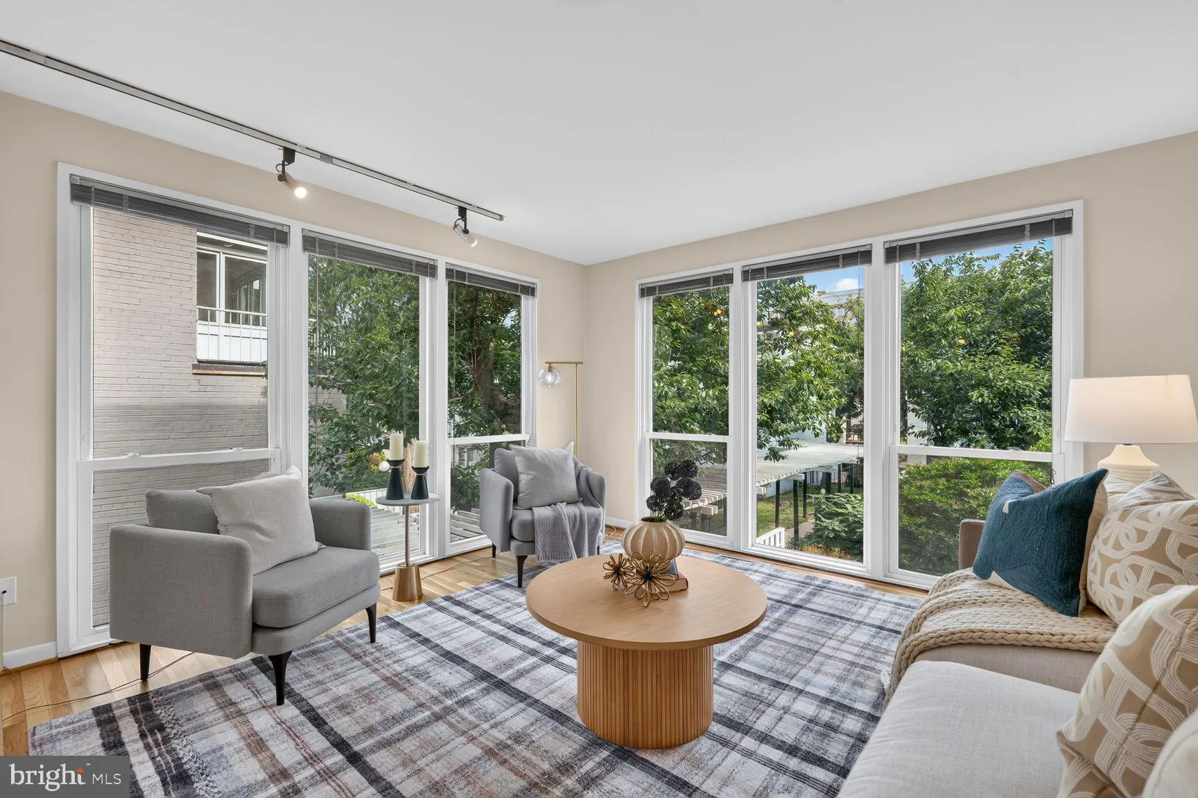 209 G STREET, Washington, DC 20024