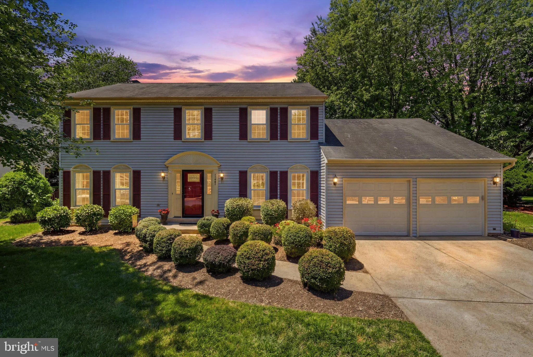 13607 WHITE BARN LANE, Herndon, VA 20171