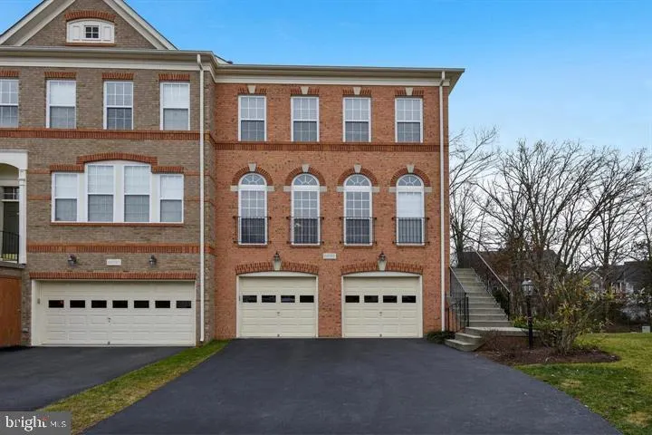 22092 AVONWORTH SQUARE, Broadlands, VA 20148