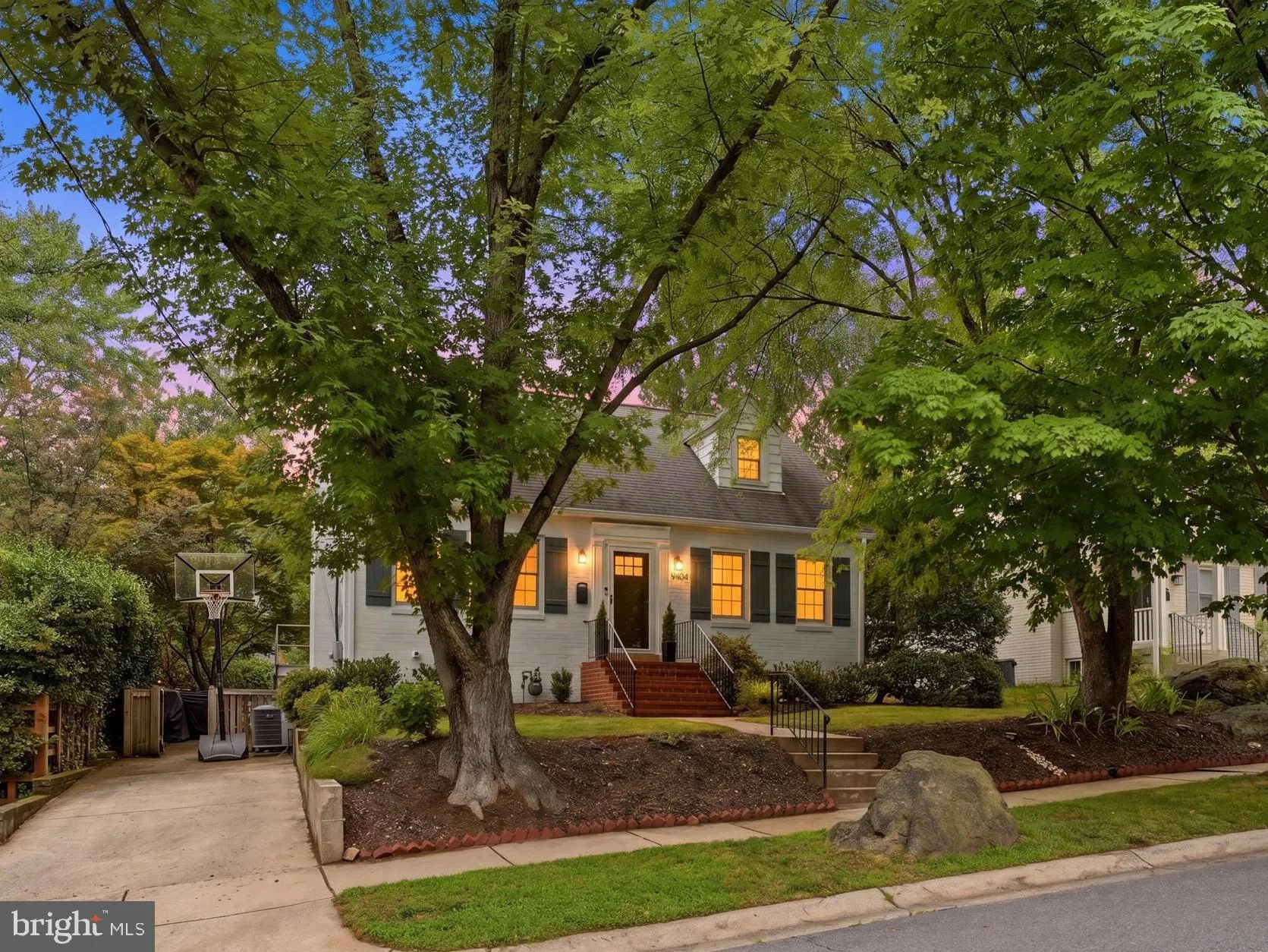 9404 WORTH AVENUE, Silver Spring, MD 20901