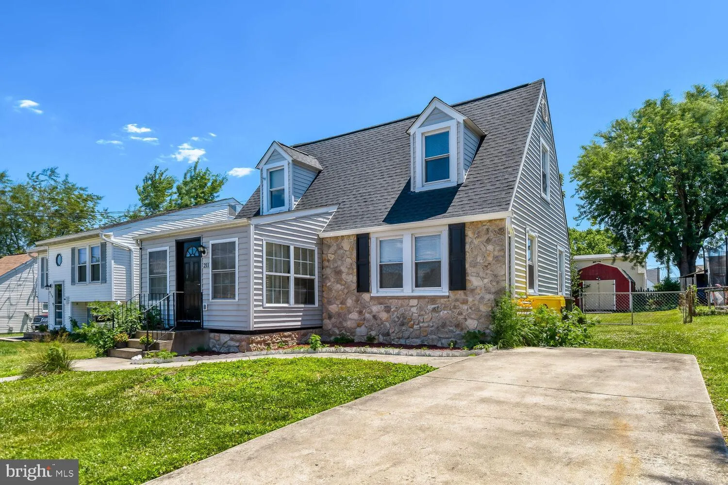 211 LAKE ROAD, Pasadena, MD 21122