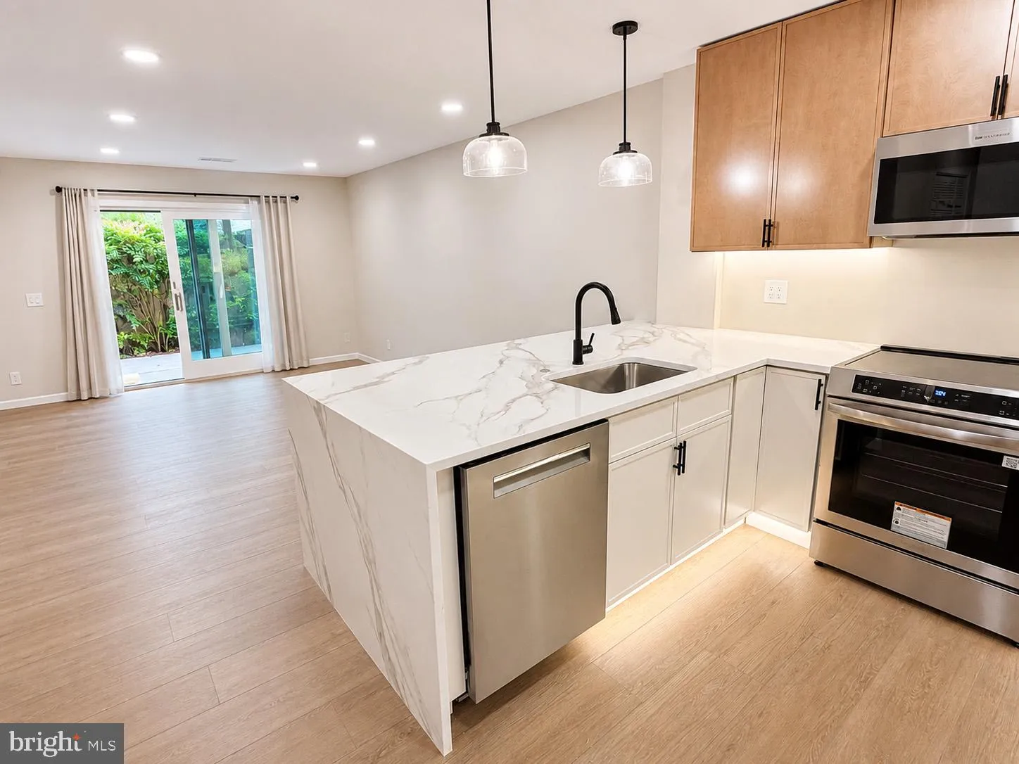 2480 GLENGYLE DRIVE, Vienna, VA 22181